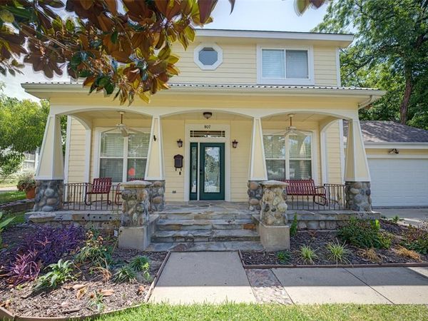 807 Barnes Street, McKinney, TX 75069