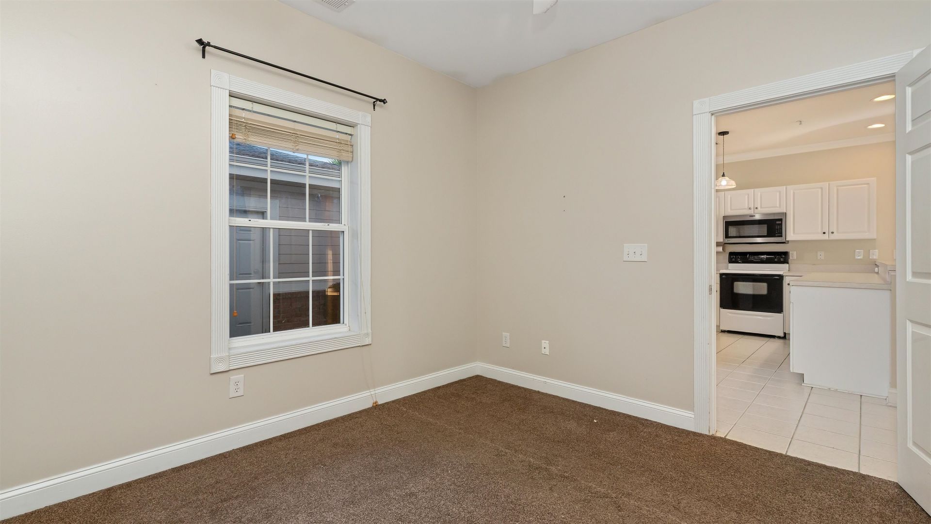 4880 Dahlia Ct. Photo 18