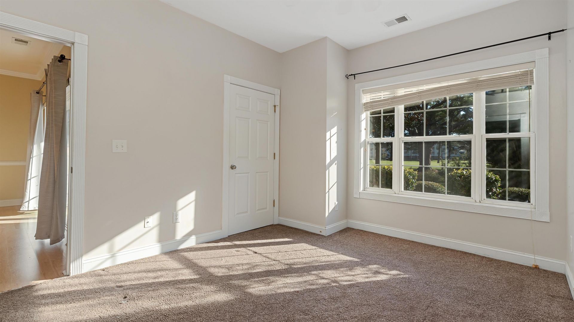 4880 Dahlia Ct. Photo 23
