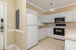 4880 Dahlia Ct. photo 4
