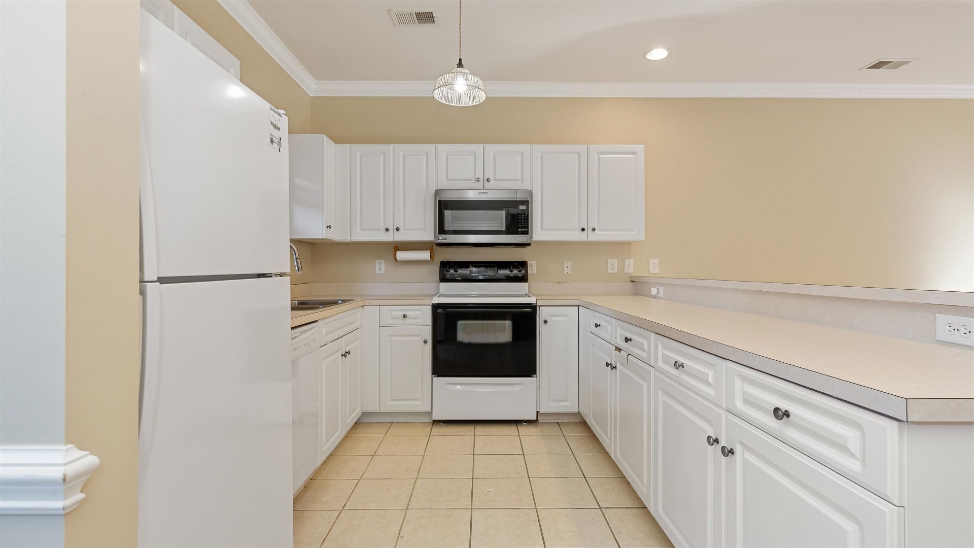 4880 Dahlia Ct. Photo 5