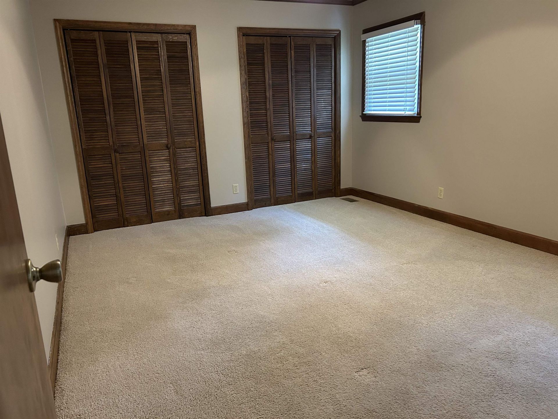 3684 Creek Rd.  Photo 7