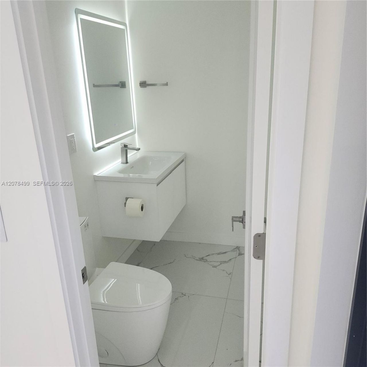 730 E 17th St, Hialeah, FL 33010 Photo