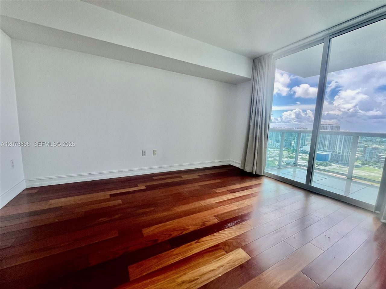 1800 N Bayshore Dr , Unit 3710, Miami, FL 33132 Photo