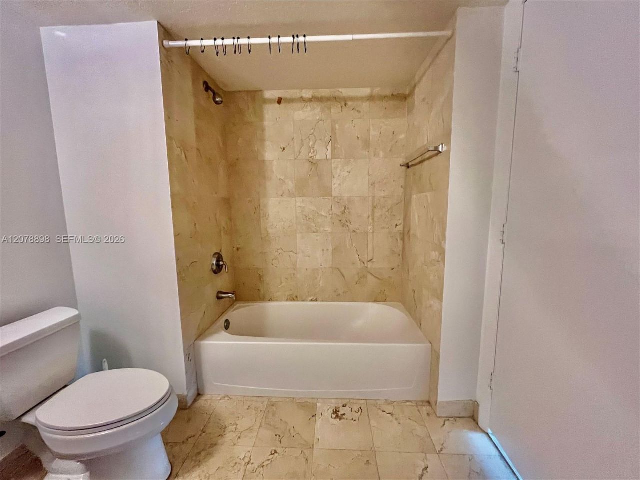1800 N Bayshore Dr , Unit 3710, Miami, FL 33132 Photo