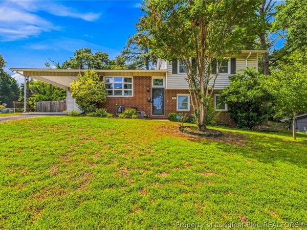 821 Edenwood Drive, Fayetteville, NC 28303