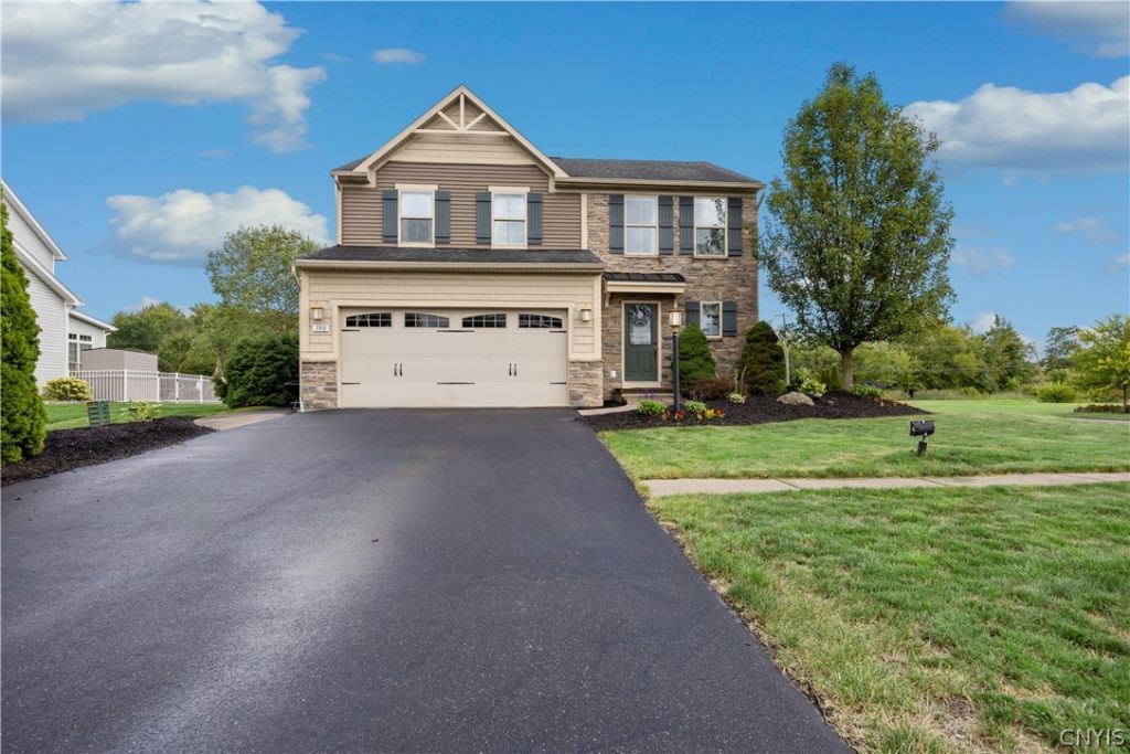 100 Norbert Place, Minoa, NY 13116 Main Photo