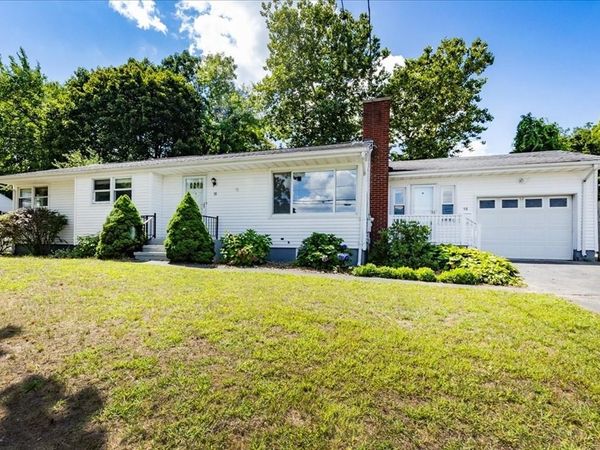 98 Pleasant View St, Methuen, MA 01844