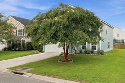 1071 Briar Rose Lane photo 4