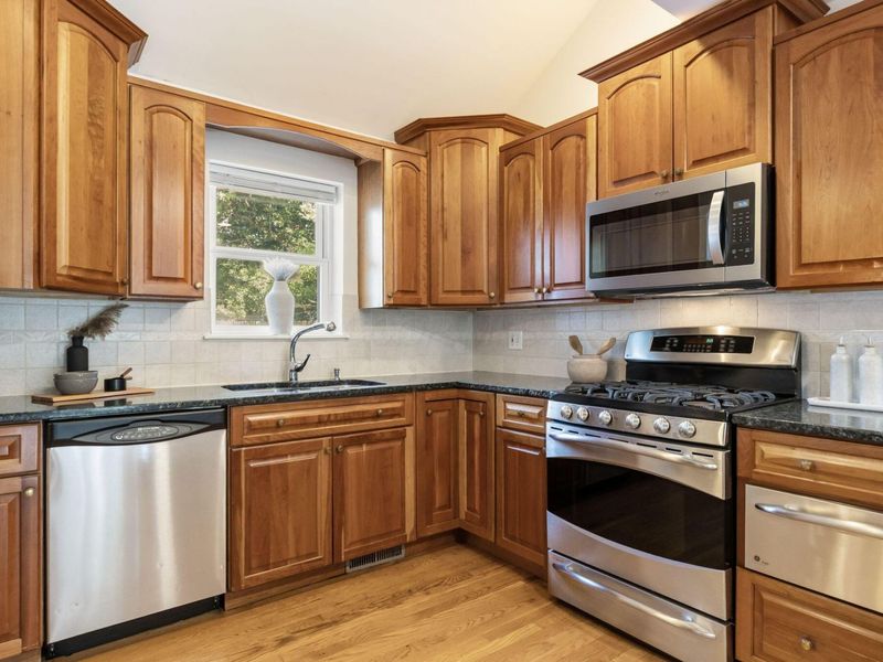 2735 York Road, Columbus, OH 43221 Photo 30