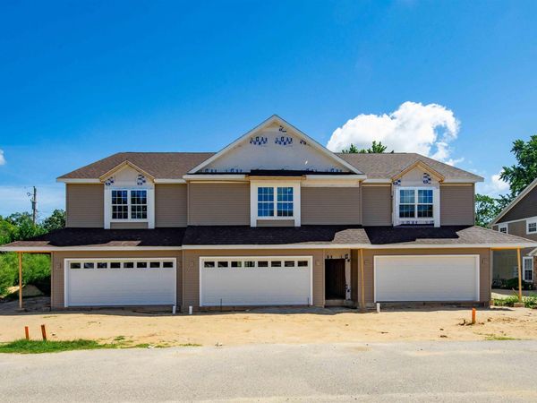 938 Keenan Court, South Bend, IN 46615