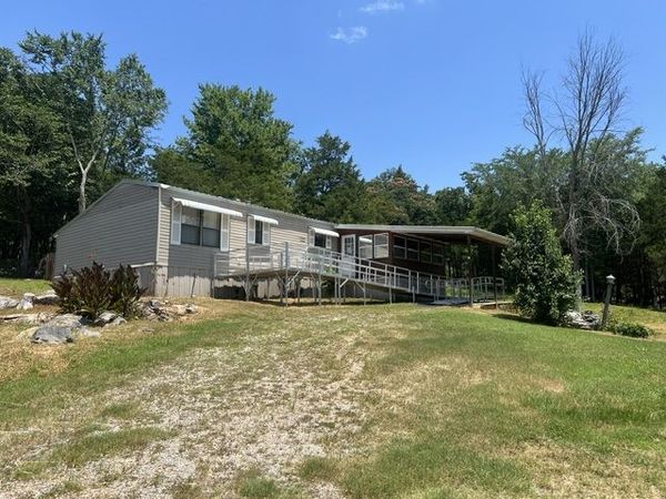 31 Rocky Pile Lane , Yellville, AR 72687