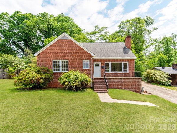 113 Falls Street , Morganton, NC 28655
