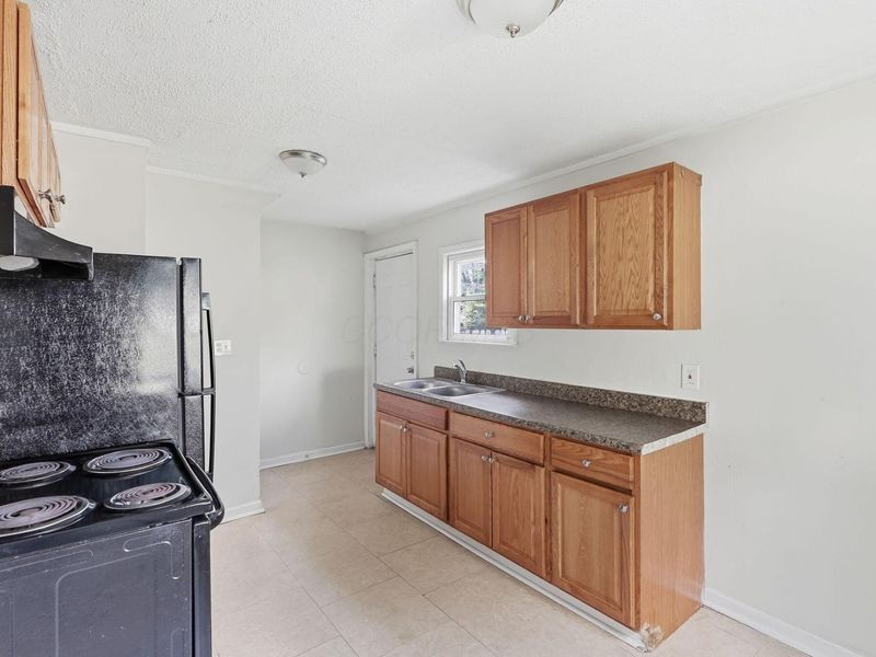 2431 Lexington Avenue , Columbus, OH 43211 Photo 17