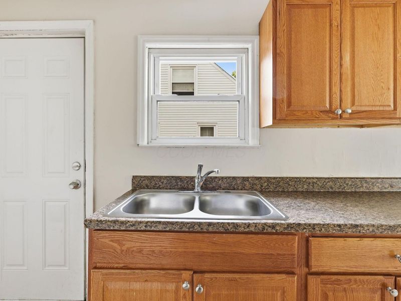 2431 Lexington Avenue , Columbus, OH 43211 Photo 20