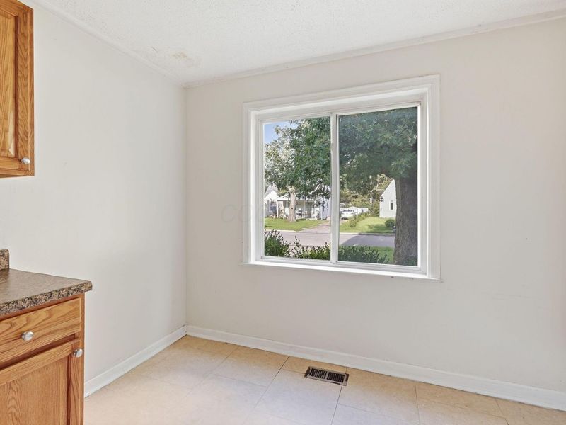 2431 Lexington Avenue , Columbus, OH 43211 Photo 23