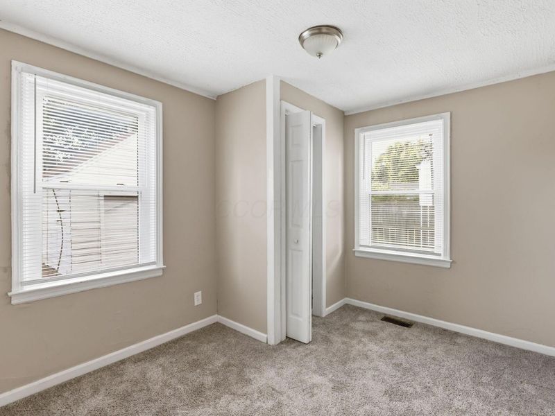 2431 Lexington Avenue , Columbus, OH 43211 Photo 25