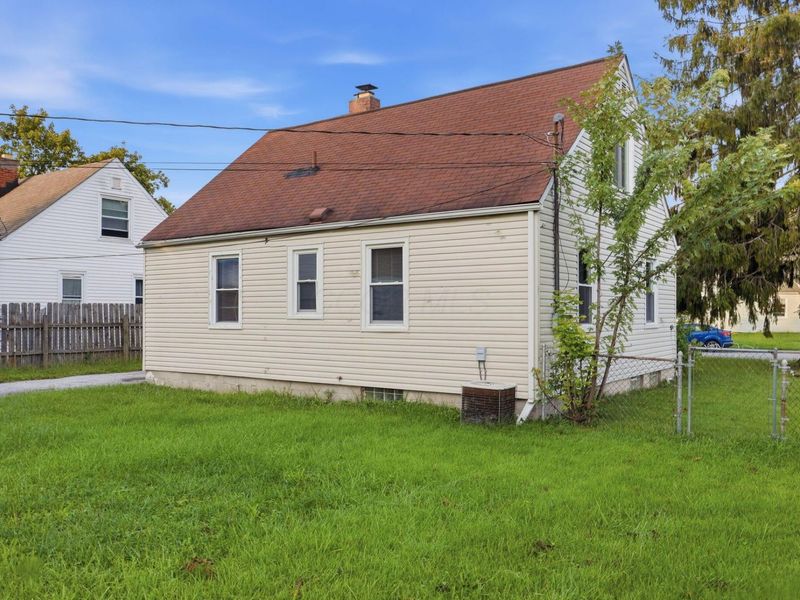 2431 Lexington Avenue , Columbus, OH 43211 Photo 3