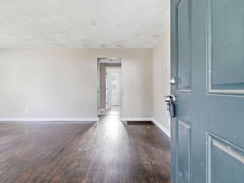 2431 Lexington Avenue , Columbus, OH 43211 Photo 5