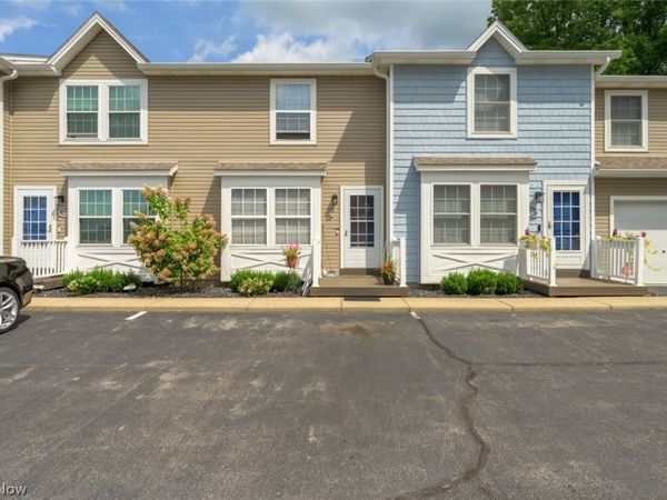 3294 Woodland Trail , Cortland, OH 44410