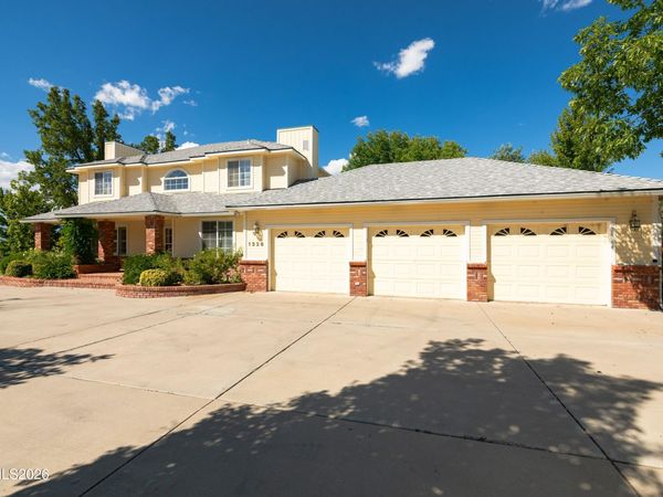 1326 Santa Cruz Drive, Minden, NV 89423