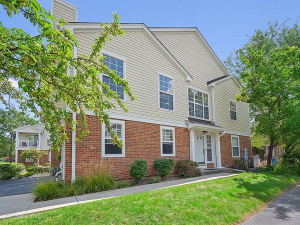 883 Ann Arbor Lane , Vernon Hills, IL 60061
