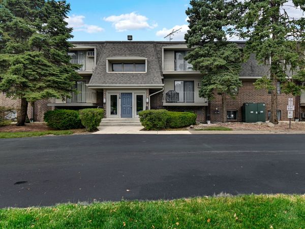 228 E Bailey Road , Unit A, Naperville, IL 60565