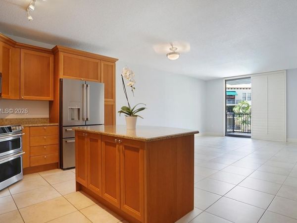 55 Merrick Way , Unit 729, Coral Gables, FL 33134