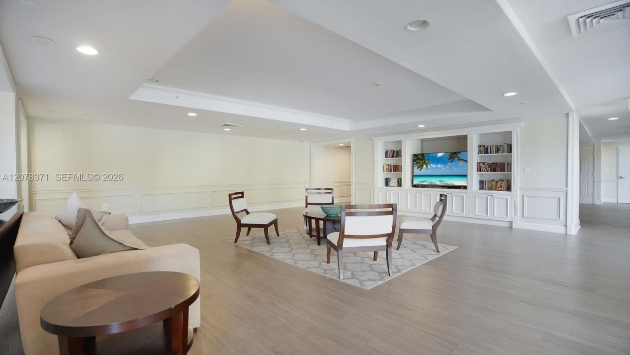 55 Merrick Way, Unit 729, Coral Gables, FL 33134 Photo