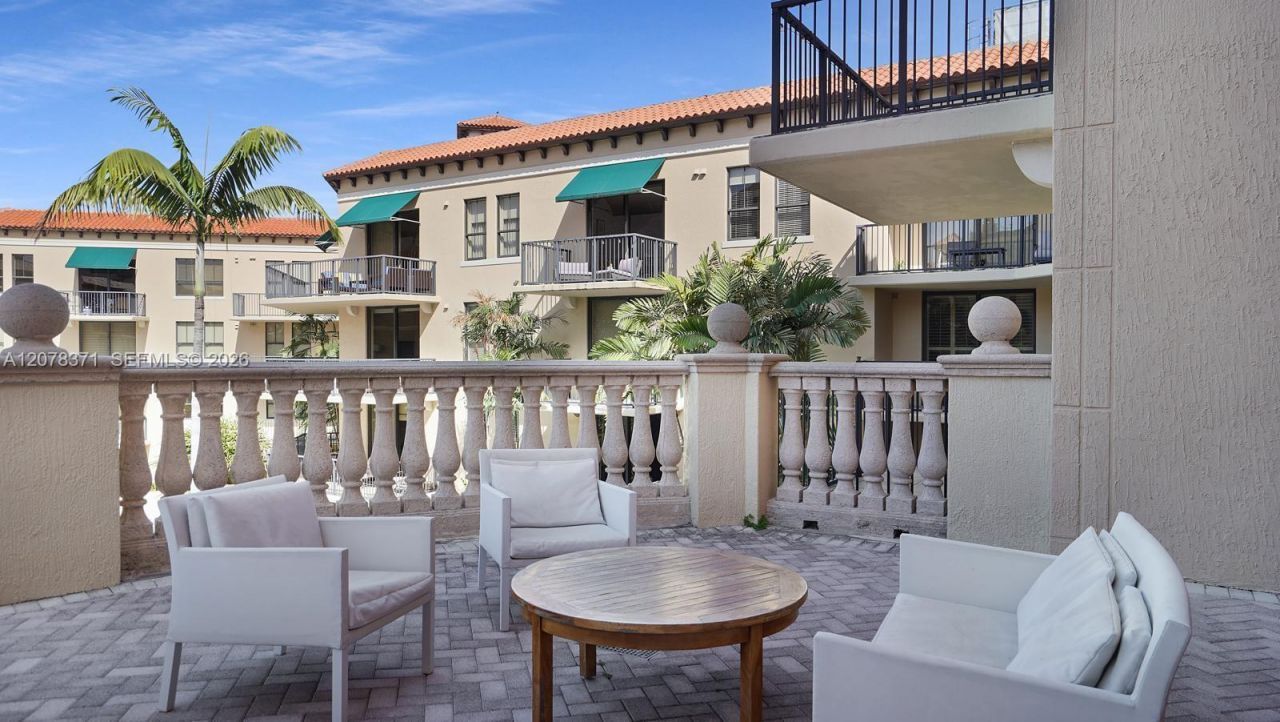 55 Merrick Way, Unit 729, Coral Gables, FL 33134 Photo