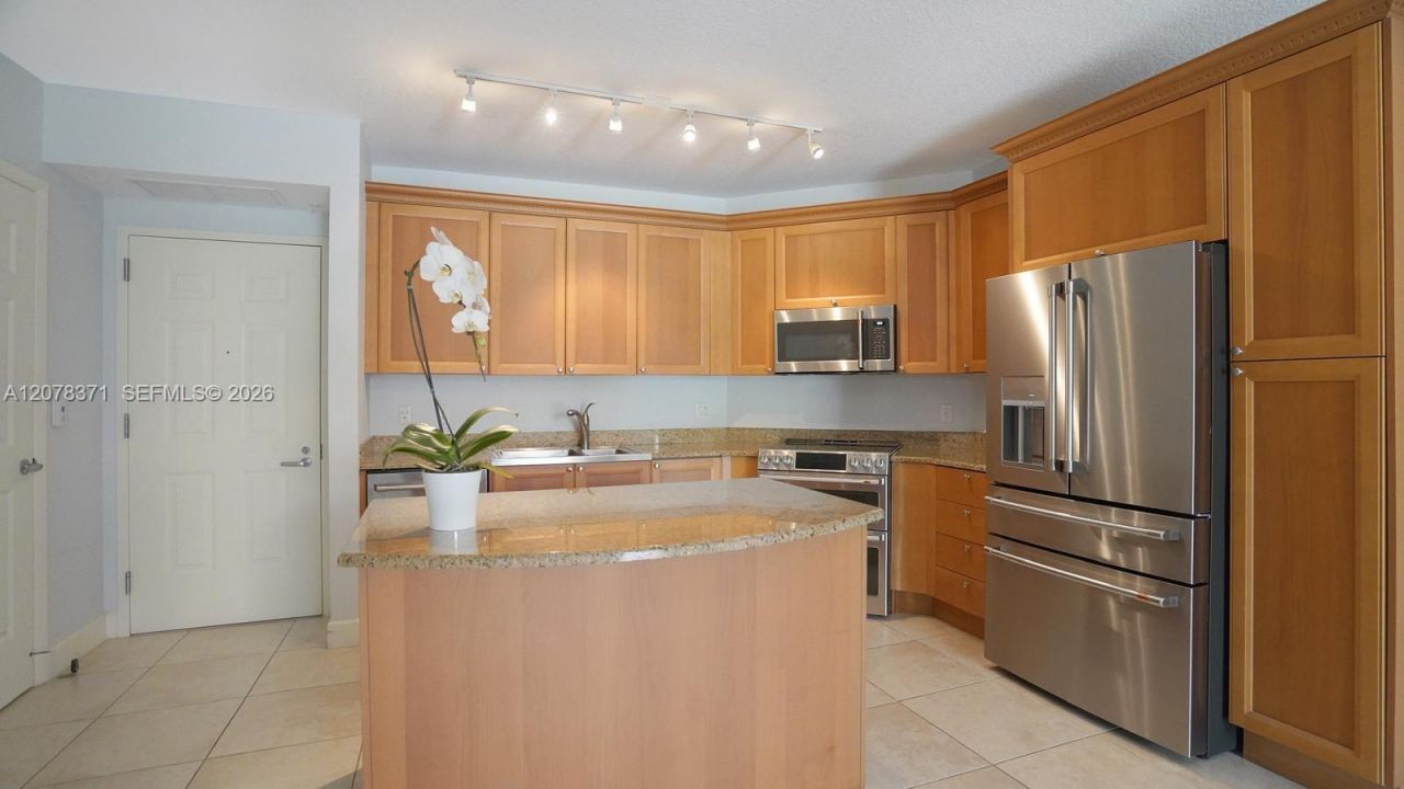 55 Merrick Way, Unit 729, Coral Gables, FL 33134 Photo