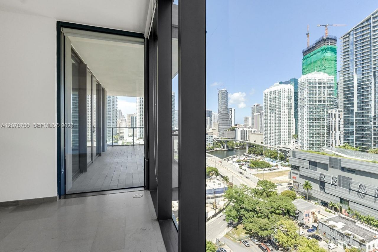 88 SW 7th St , Unit 1511, Miami, FL 33130 Photo