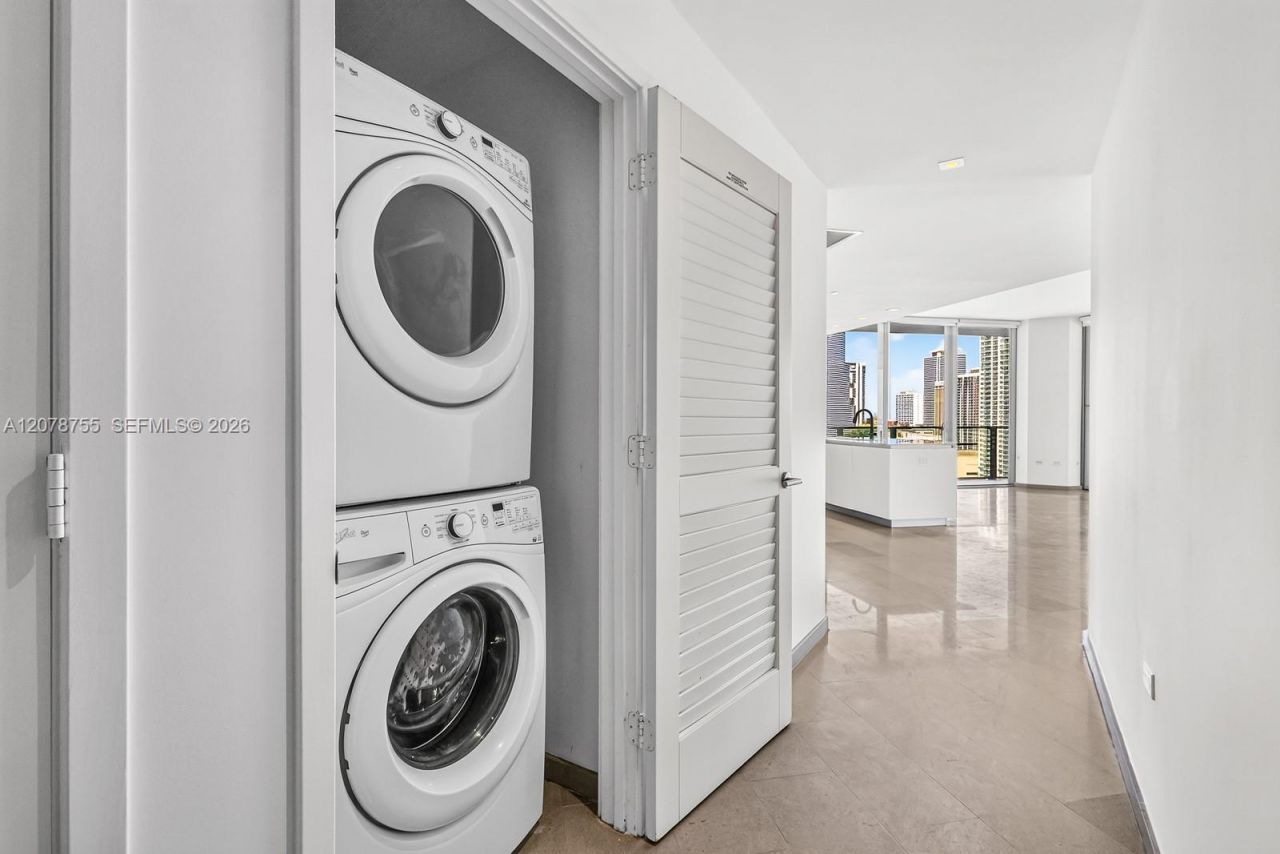 88 SW 7th St , Unit 1511, Miami, FL 33130 Photo