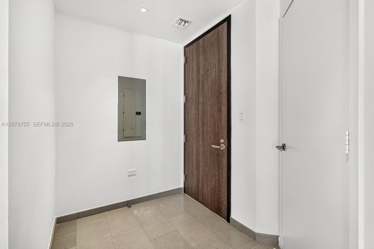 88 SW 7th St , Unit 1511, Miami, FL 33130 Photo