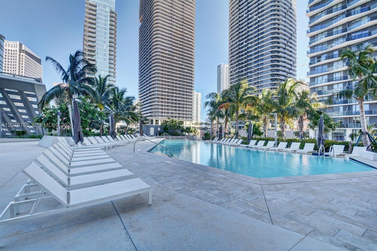 88 SW 7th St , Unit 1511, Miami, FL 33130 Photo