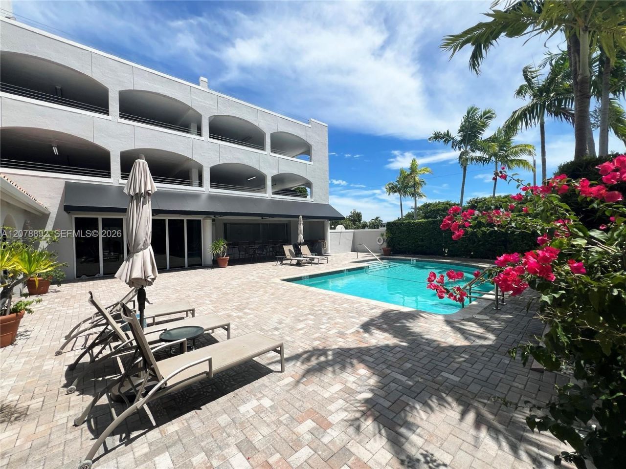 2351 Douglas Rd , Unit 1304, Miami, FL 33145 Photo