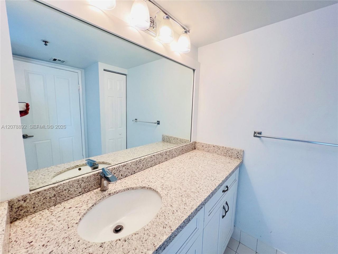 2351 Douglas Rd , Unit 1304, Miami, FL 33145 Photo