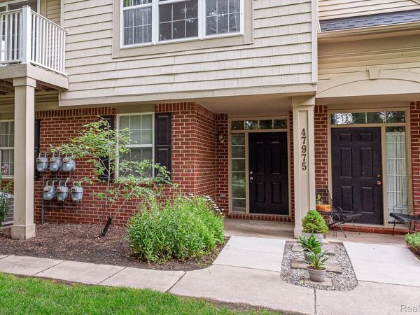 47975 CARDIFF Avenue , Canton Township, Mi 48188