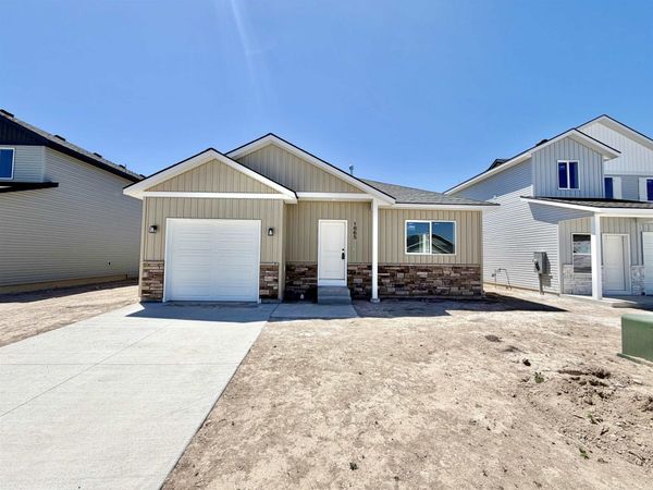 1865 Brynwood Ave, Chubbuck, ID 83202