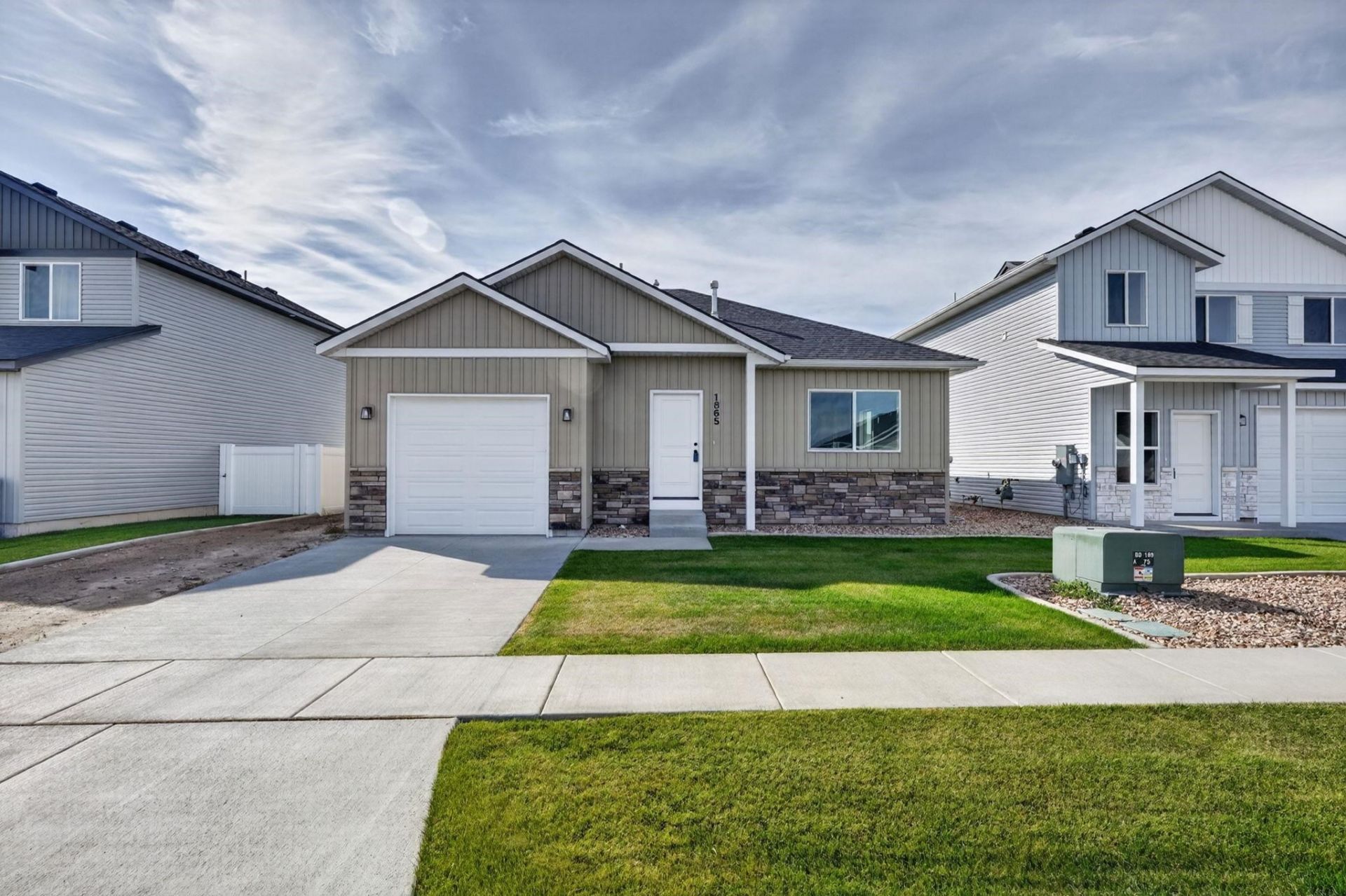 1865 Brynwood Ave, Chubbuck, ID 83202 Main Photo