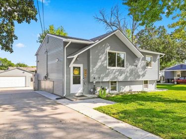 205 GREENHAVEN Road, COUNCIL BLUFFS, IA 51503