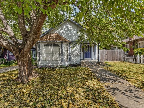 5715 Victor Street , Dallas, TX 75214