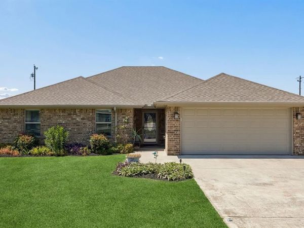 206 King George Way, Ponder, TX 76259