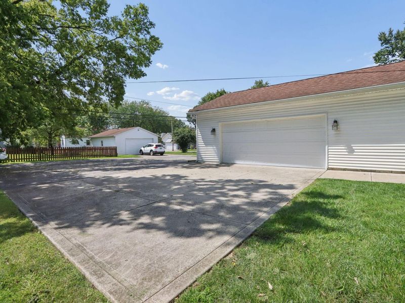 373-377 Main Street , Groveport, OH 43125 Photo 24