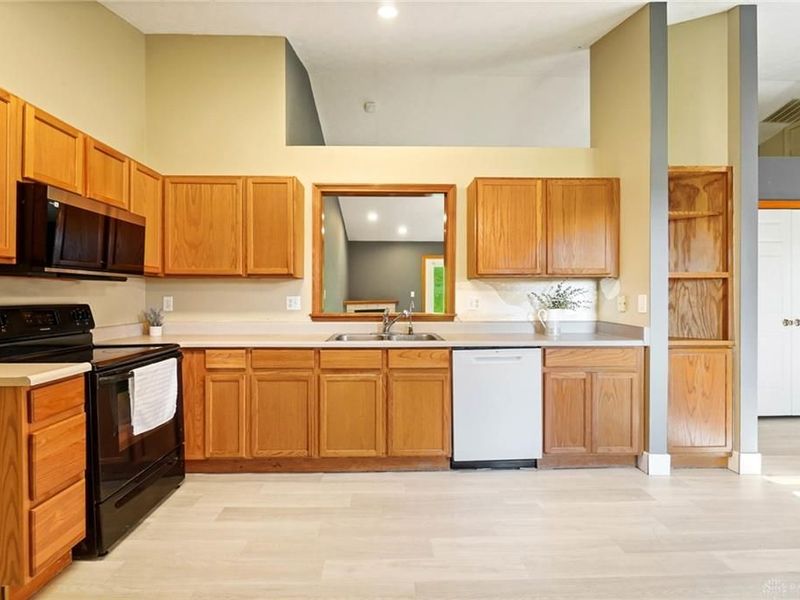 4145 Cambridge Trail, Beavercreek, OH 45430 Photo 22