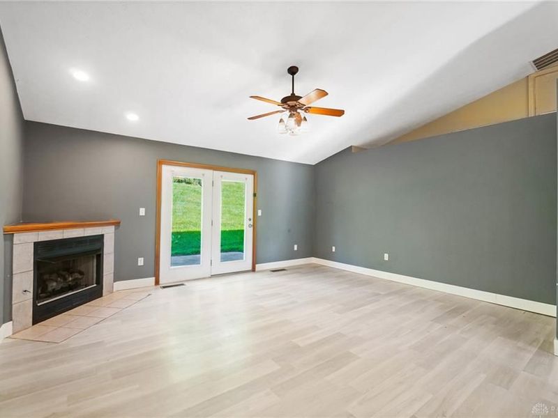 4145 Cambridge Trail, Beavercreek, OH 45430 Photo 3