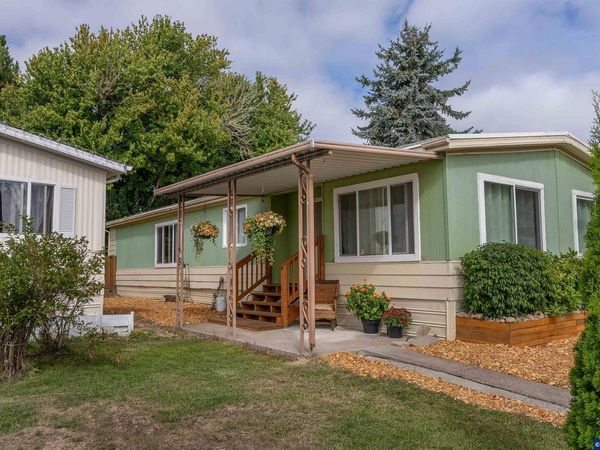 300 SE Goodnight #7 Av, Corvallis, OR 97333