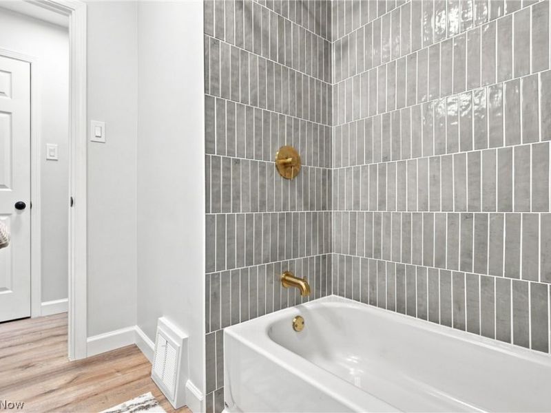 9041 Prospect Road, Strongsville, OH 44149 Photo 17