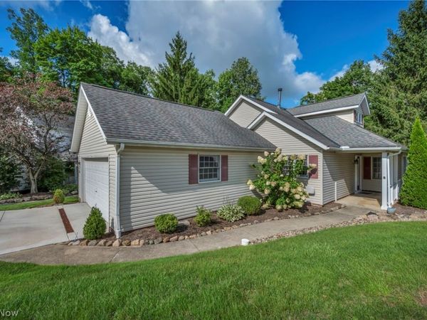 1715 Jonathans , Unit 1314, Broadview Heights, OH 44147