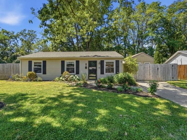 947 Stratford Place, Mason, OH 45040